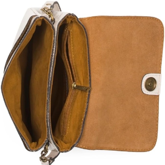 Patricia Nash Balluri Crossbody Bag Cream White Leather Flap Purse NWOT - Picture 4 of 10